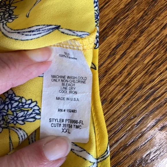 Ladies blouse - Picture 7 of 7